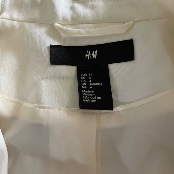 H&M white blazer - Picture 2 of 3